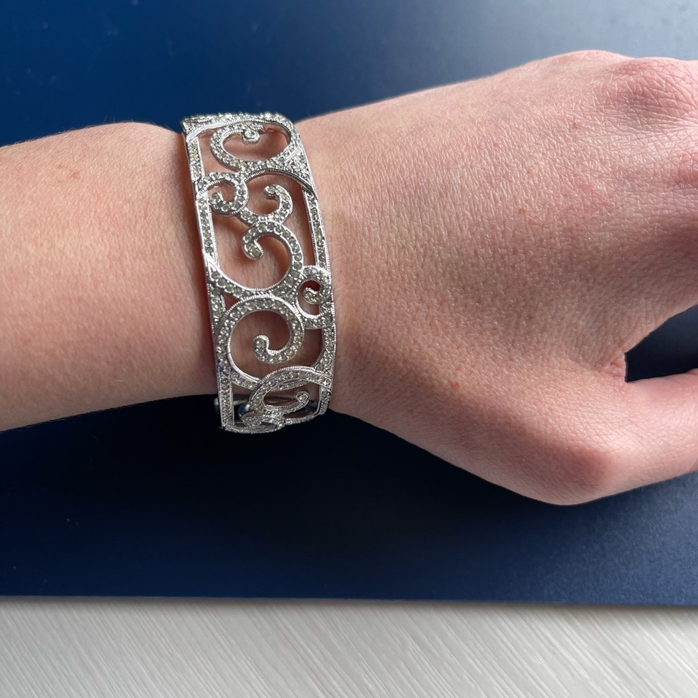 Bracelet that dazzles